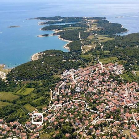 Apartma Soncek Premantura Bagian luar foto