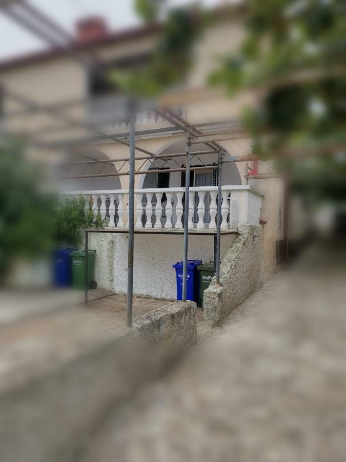 Apartma Soncek Premantura Bagian luar foto